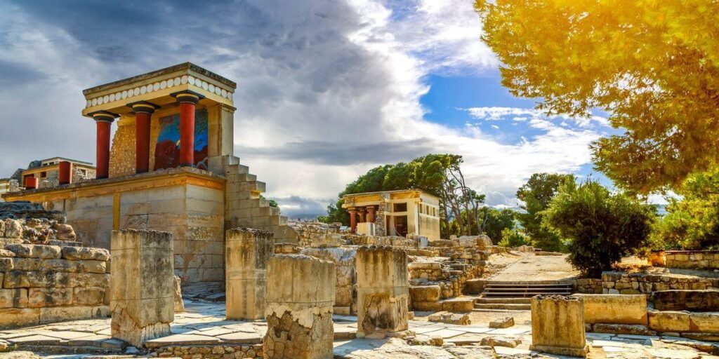 The Palace of Knossos: Uncovering the Minoan Civilization - Crete ...