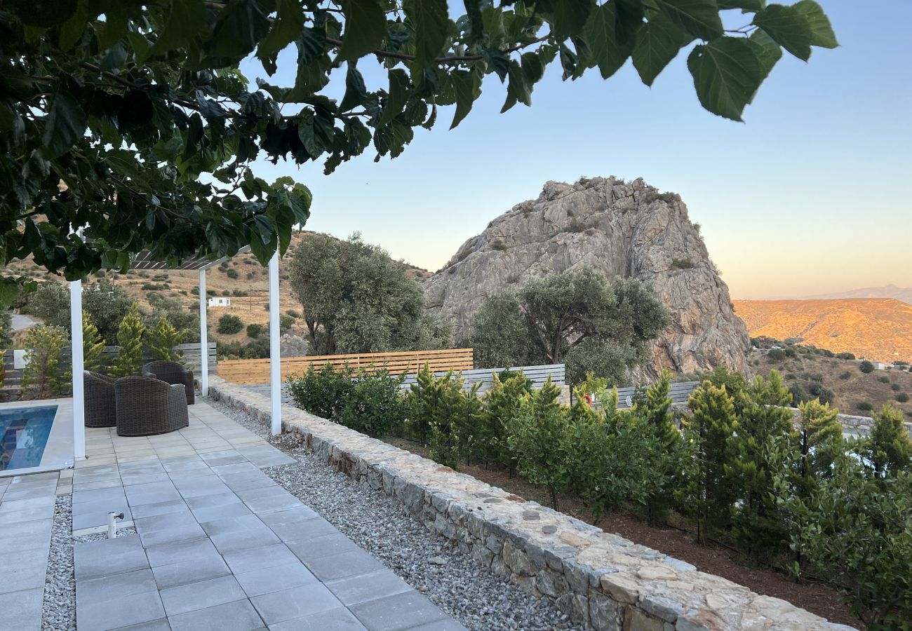 Outdoor space of Evgoro Ouranos Villa, Agia Galini Outdoor space of Evgoro Ouranos Villa, Agia Galini