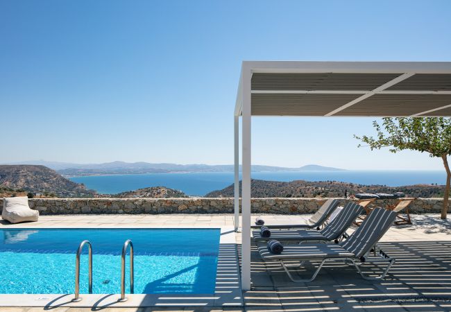 Evgoro Vrahos Villa, swimming pool and view, Agia Galini Evgoro Vrahos Villa, swimming pool and view, Agia Galini