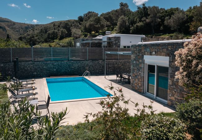 Villa in Agia Triada - Kalostous 1 Villa in Agia Triada - Kalostous 1