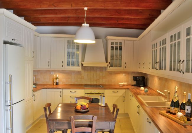 Villa in Kefalas - Mylo Villa in Kefalas - Mylo