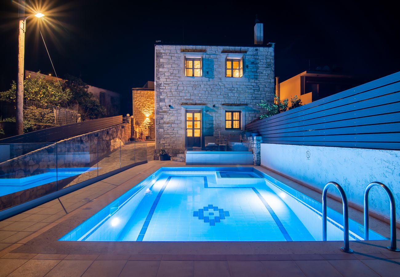 Renovated Villa, 12 persons, Kids pool, Picturesque village, Rethymno Renovated Villa, 12 persons, Kids pool, Picturesque village, Rethymno