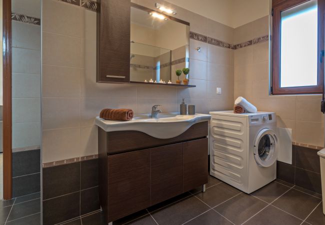 Villa in Gallos - All Season Sun Villa in Gallos - All Season Sun