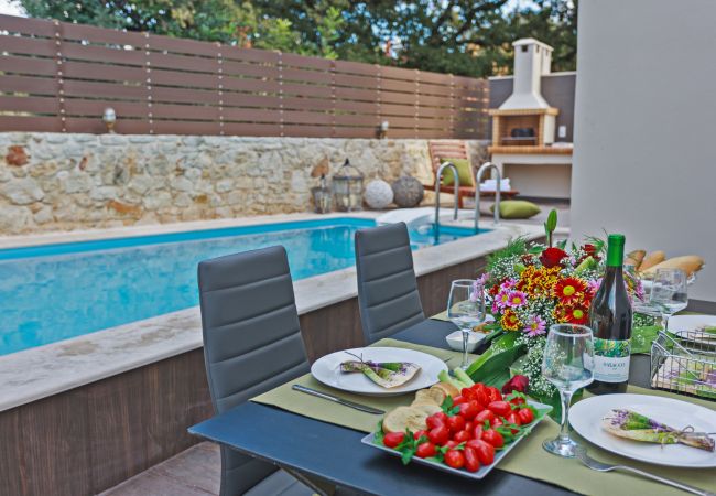 Villa in Gallos - All Season Sun Villa in Gallos - All Season Sun