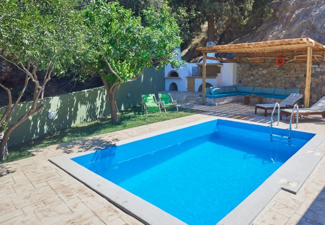 Villa in Rodakino - Pura Vida Villa in Rodakino - Pura Vida