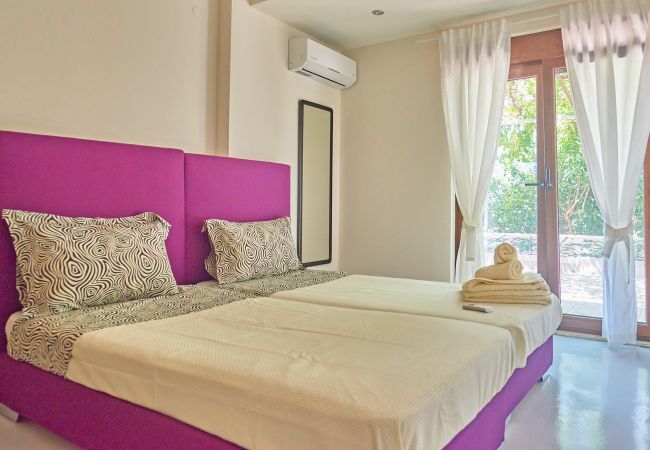 Villa in Rodakino - Pura Vida Villa in Rodakino - Pura Vida