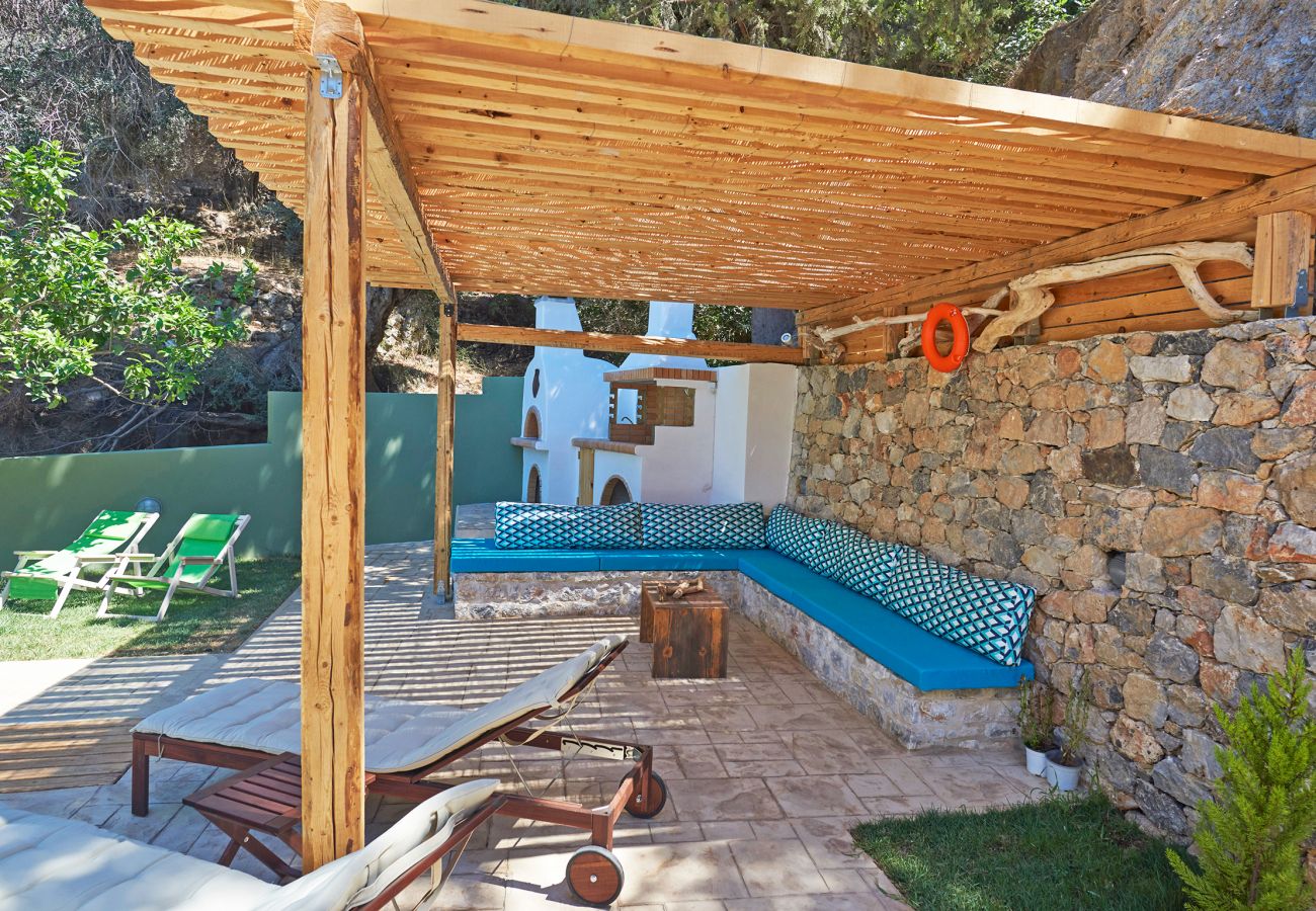 Villa in Rodakino - Pura Vida Villa in Rodakino - Pura Vida