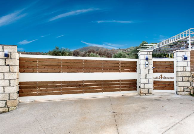 Villa in Gerani - Villa4Dreams Villa in Gerani - Villa4Dreams