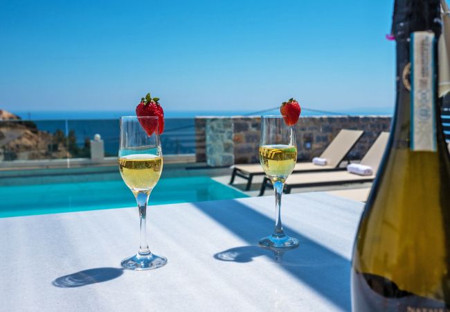 Spectacular Sea View Villa,Near Taverns & Sandy Beaches Spectacular Sea View Villa,Near Taverns & Sandy Beaches