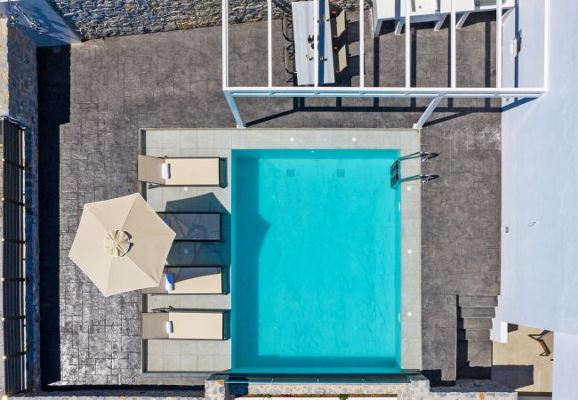 Spectacular Sea View Villa,Near Taverns & Sandy Beaches Spectacular Sea View Villa,Near Taverns & Sandy Beaches