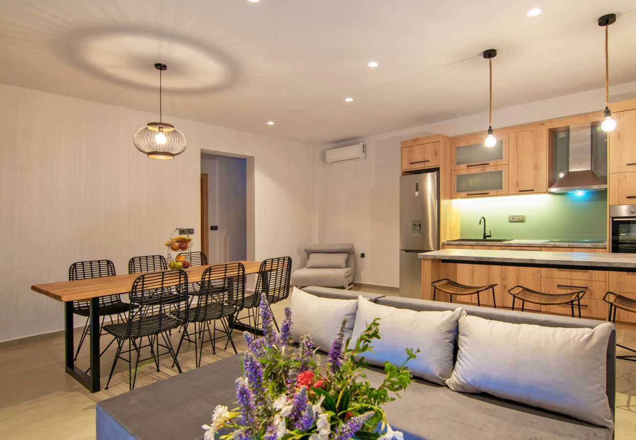 Spectacular Sea View Villa,Near Taverns & Sandy Beaches Spectacular Sea View Villa,Near Taverns & Sandy Beaches