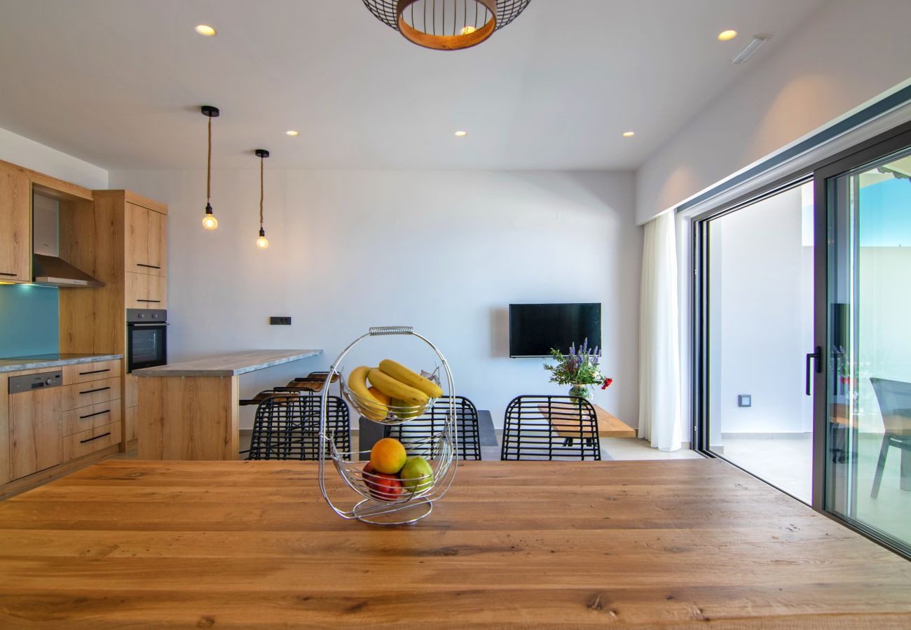 Spectacular Sea View Villa,Near Taverns & Sandy Beaches Spectacular Sea View Villa,Near Taverns & Sandy Beaches