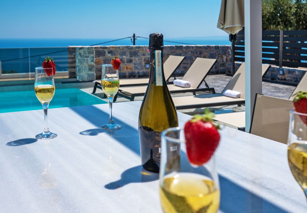 Spectacular Sea View Villa,Near Taverns & Sandy Beaches Spectacular Sea View Villa,Near Taverns & Sandy Beaches