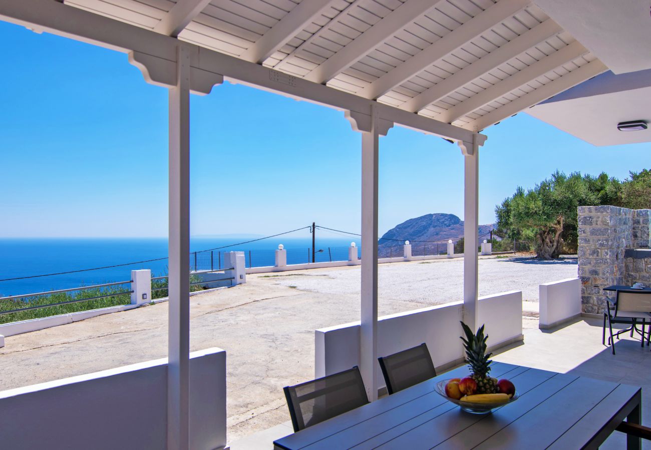 Spectacular Sea View Villa,Near Taverns & Sandy Beaches Spectacular Sea View Villa,Near Taverns & Sandy Beaches