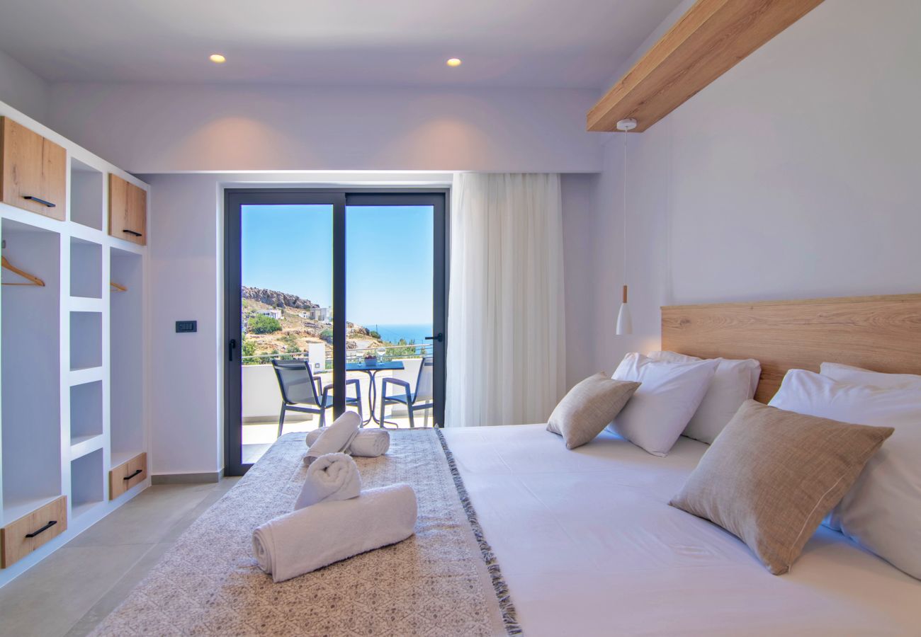 Spectacular Sea View Villa,Near Taverns & Sandy Beaches Spectacular Sea View Villa,Near Taverns & Sandy Beaches