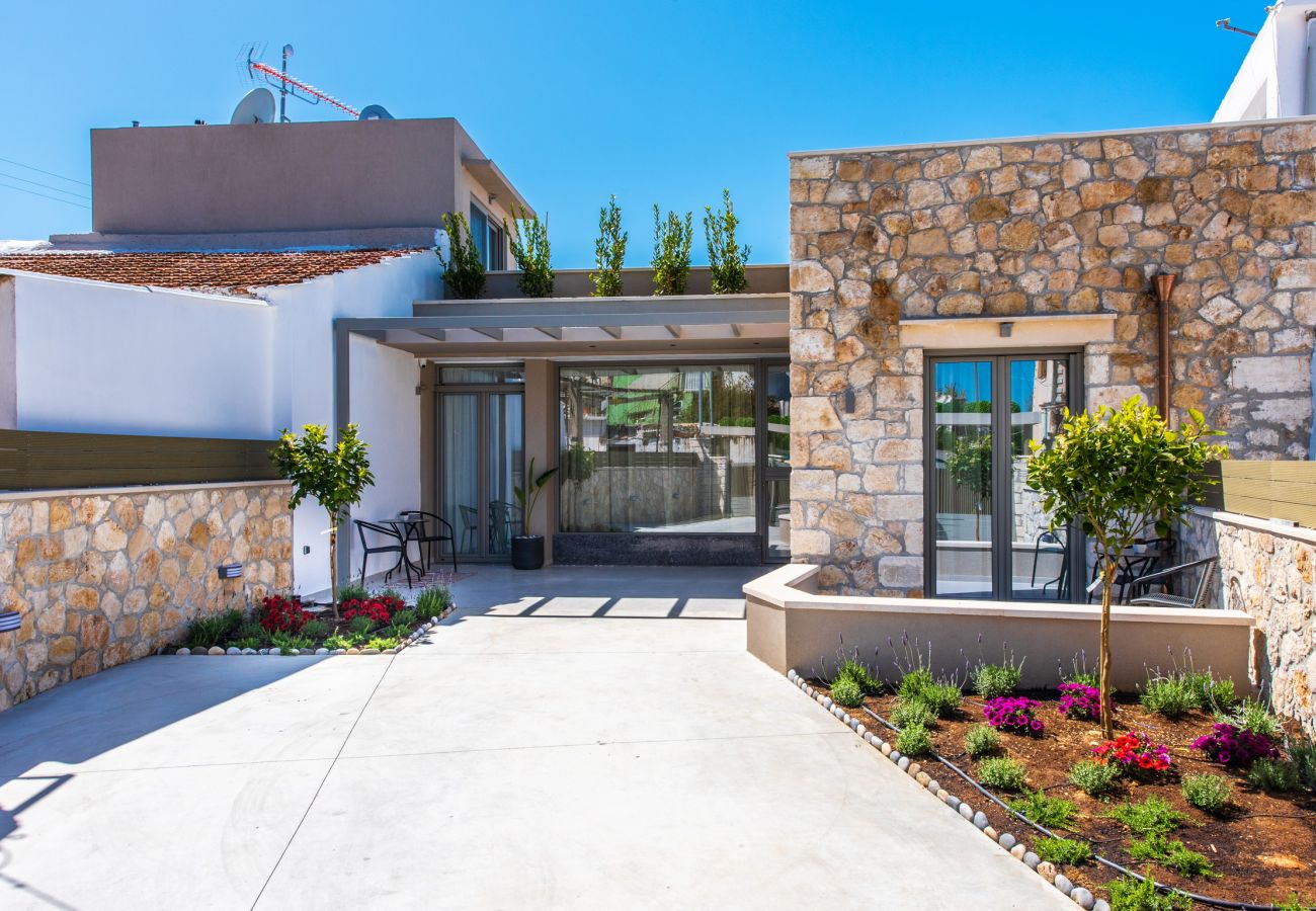 Exceptional modern villa,Private pool,Amenities,Beach,Rethymno Exceptional modern villa,Private pool,Amenities,Beach,Rethymno