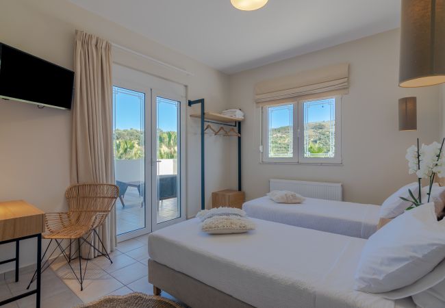 Villa in Kyrianna - Kipo Paradiso Spa Yoga & Gym resort Villa in Kyrianna - Kipo Paradiso Spa Yoga & Gym resort