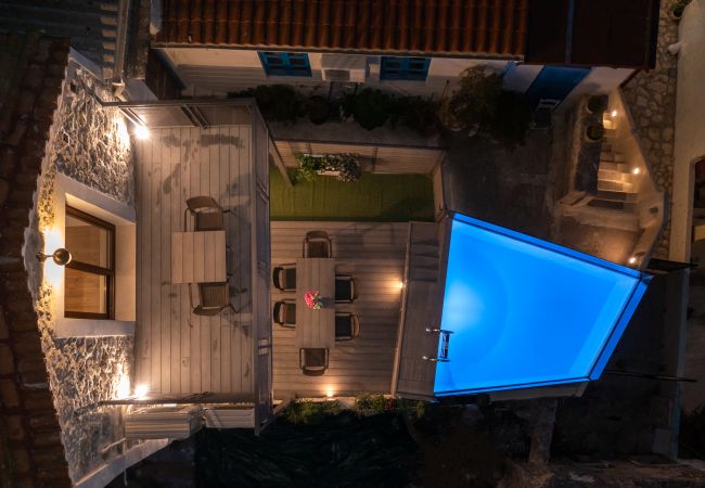 Villa in Maroulas - Iliahtida Villa in Maroulas - Iliahtida