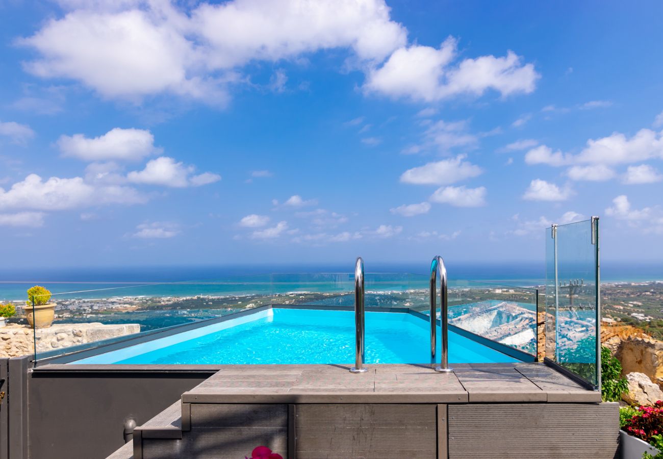Incredible view,Stone build,Infinity pool,Maroulas,Rethymno,Crete