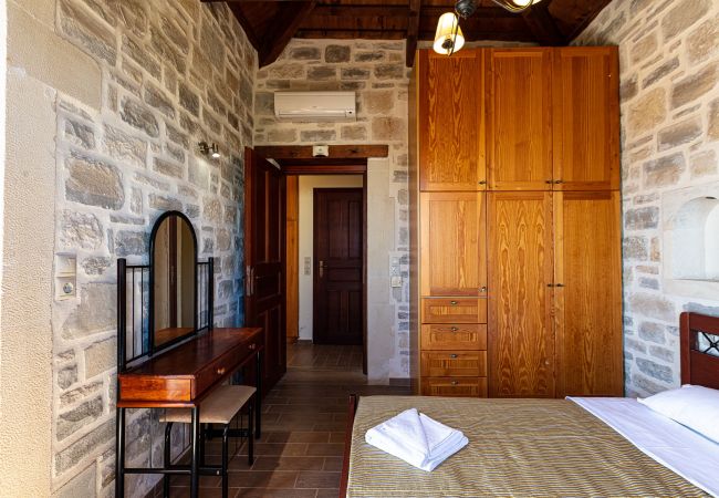 Private heated pool,Near beach &  amenities, Platanes,Rethymno,Crete Private heated pool,Near beach &  amenities, Platanes,Rethymno,Crete
