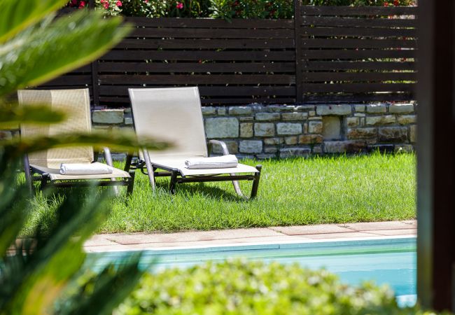 Villa in Adelianos Kampos - Mera Villa in Adelianos Kampos - Mera