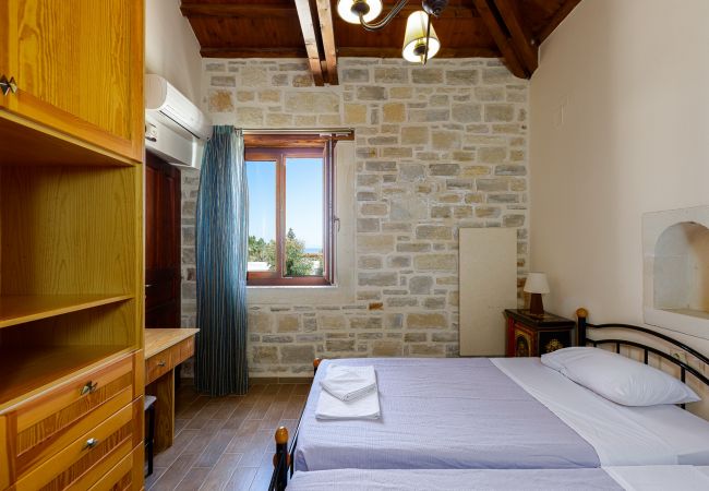 Villa in Adelianos Kampos - Mera Villa in Adelianos Kampos - Mera