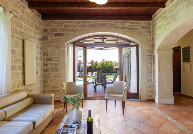 Villa in Adelianos Kampos - Mera Villa in Adelianos Kampos - Mera