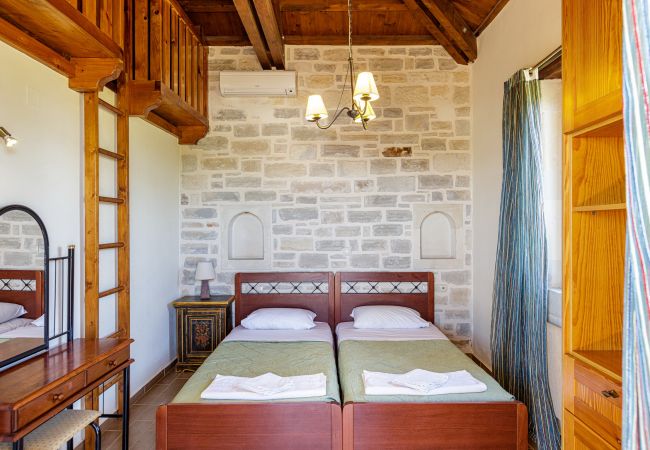 Villa in Adelianos Kampos - Mera Villa in Adelianos Kampos - Mera