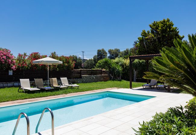 Villa in Adelianos Kampos - Mera Villa in Adelianos Kampos - Mera