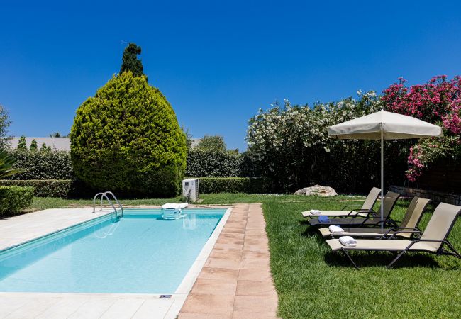 Villa in Adelianos Kampos - Mera Villa in Adelianos Kampos - Mera