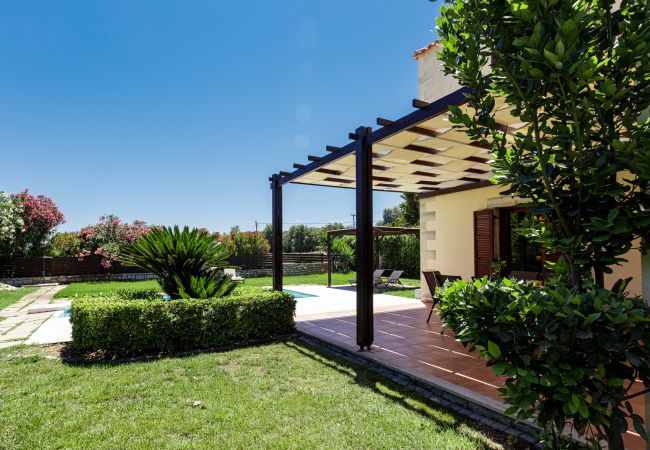 Villa in Adelianos Kampos - Mera Villa in Adelianos Kampos - Mera