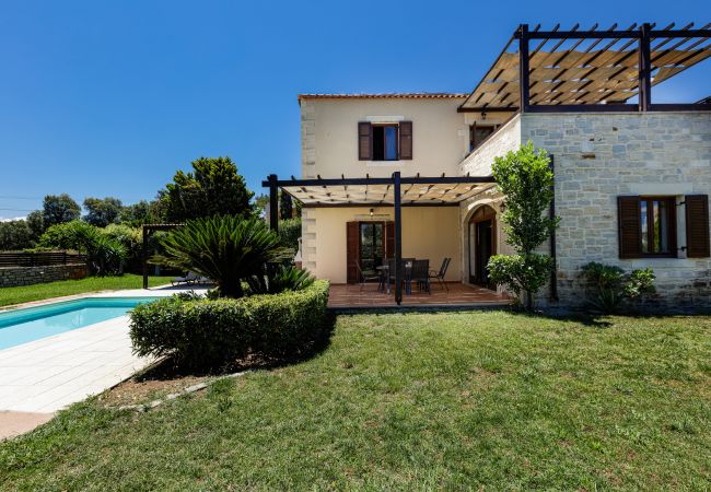 Villa in Adelianos Kampos - Mera Villa in Adelianos Kampos - Mera