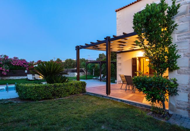 Villa in Adelianos Kampos - Mera Villa in Adelianos Kampos - Mera