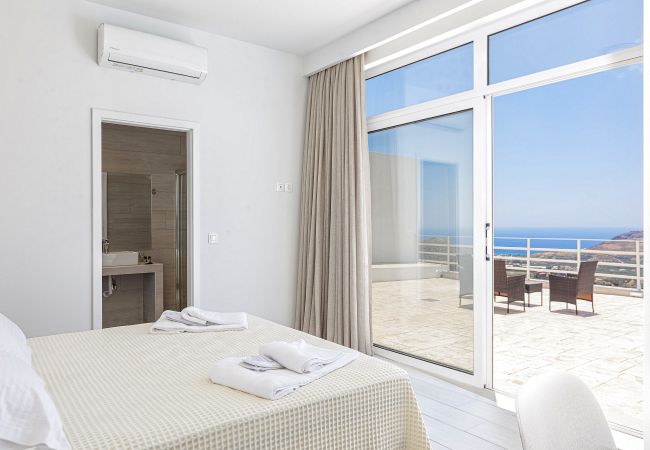 Villa in Mariou - Petres 4 Villa in Mariou - Petres 4