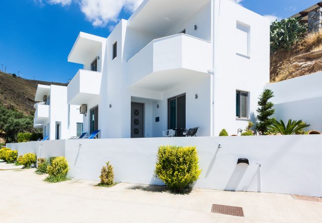 Villa in Mariou - Sunset Maisonette 1 Villa in Mariou - Sunset Maisonette 1