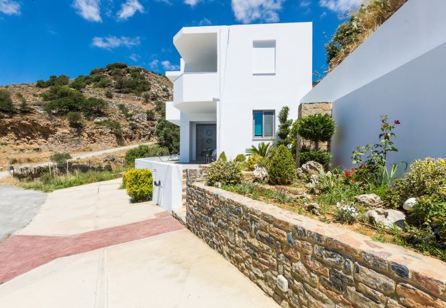 Villa in Mariou - Sunset Maisonette 2 Villa in Mariou - Sunset Maisonette 2