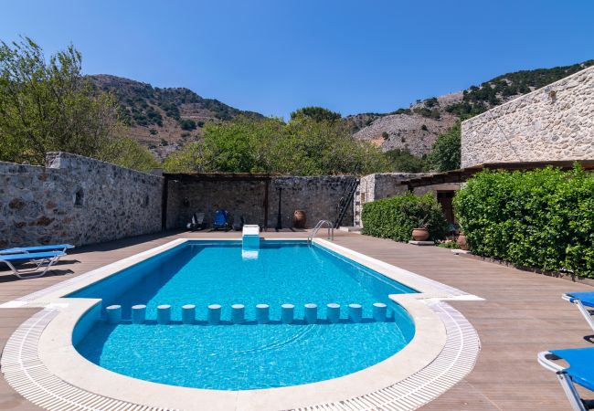 Villa in Chania - Archodiko Villa Imbros Villa in Chania - Archodiko Villa Imbros