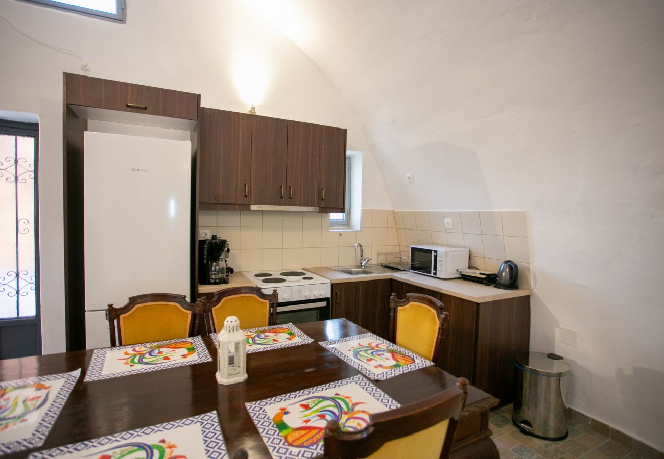 Stone built villa for 8,Private garden,Near Beach, supermarket,Mani Stone built villa for 8,Private garden,Near Beach, supermarket,Mani