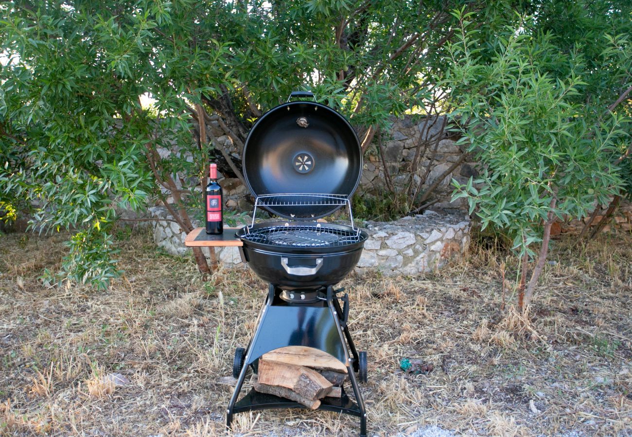 Stone built villa for 8,Private garden,Near Beach, supermarket,Mani Stone built villa for 8,Private garden,Near Beach, supermarket,Mani