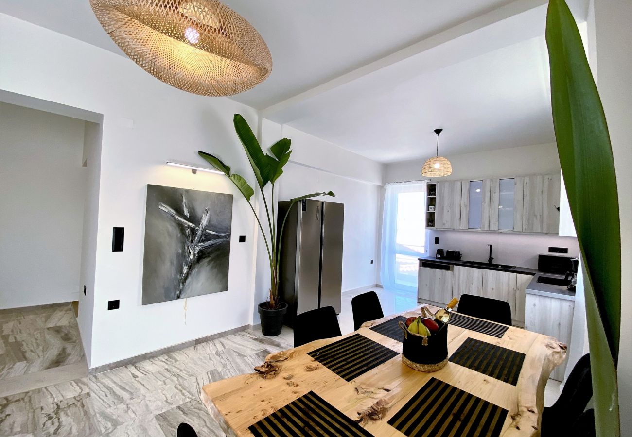Modern apartment,3 bedrooms,Next to all amenities,Rethymno,Crete Modern apartment,3 bedrooms,Next to all amenities,Rethymno,Crete