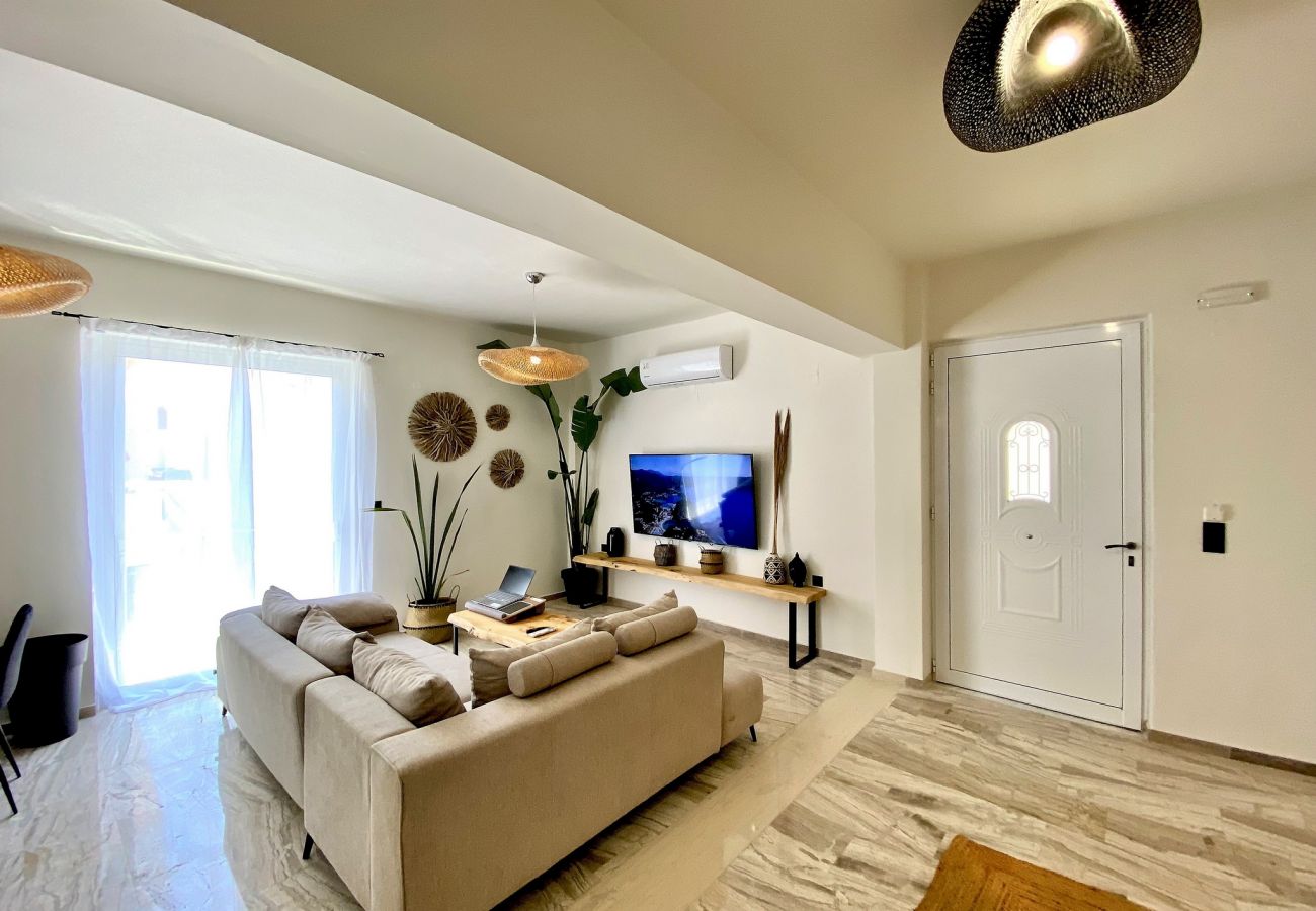 Modern apartment,3 bedrooms,Next to all amenities,Rethymno,Crete Modern apartment,3 bedrooms,Next to all amenities,Rethymno,Crete
