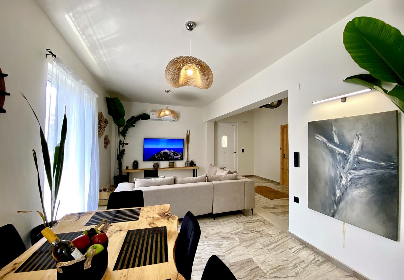 Modern apartment,3 bedrooms,Next to all amenities,Rethymno,Crete Modern apartment,3 bedrooms,Next to all amenities,Rethymno,Crete