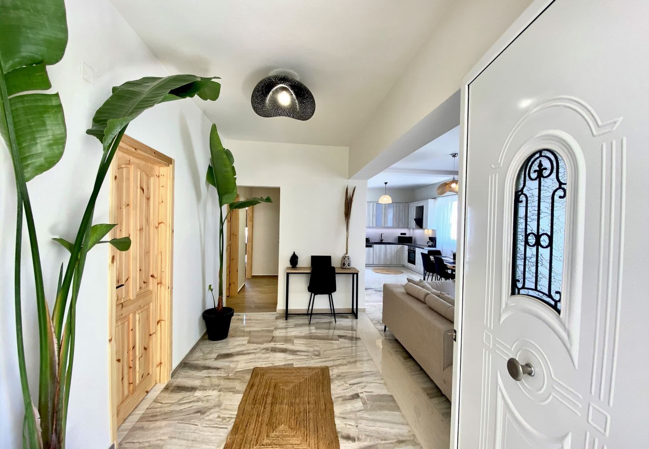 Modern apartment,3 bedrooms,Next to all amenities,Rethymno,Crete Modern apartment,3 bedrooms,Next to all amenities,Rethymno,Crete