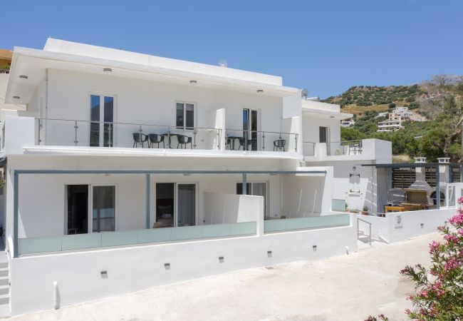 Modern studios & apartments,fully renovated,100m beach,Plakias,Crete