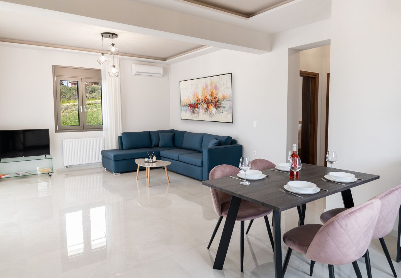 Modern apt,Huge Swimming pool,Near all amenities,Rethymno  Modern apt,Huge Swimming pool,Near all amenities,Rethymno
