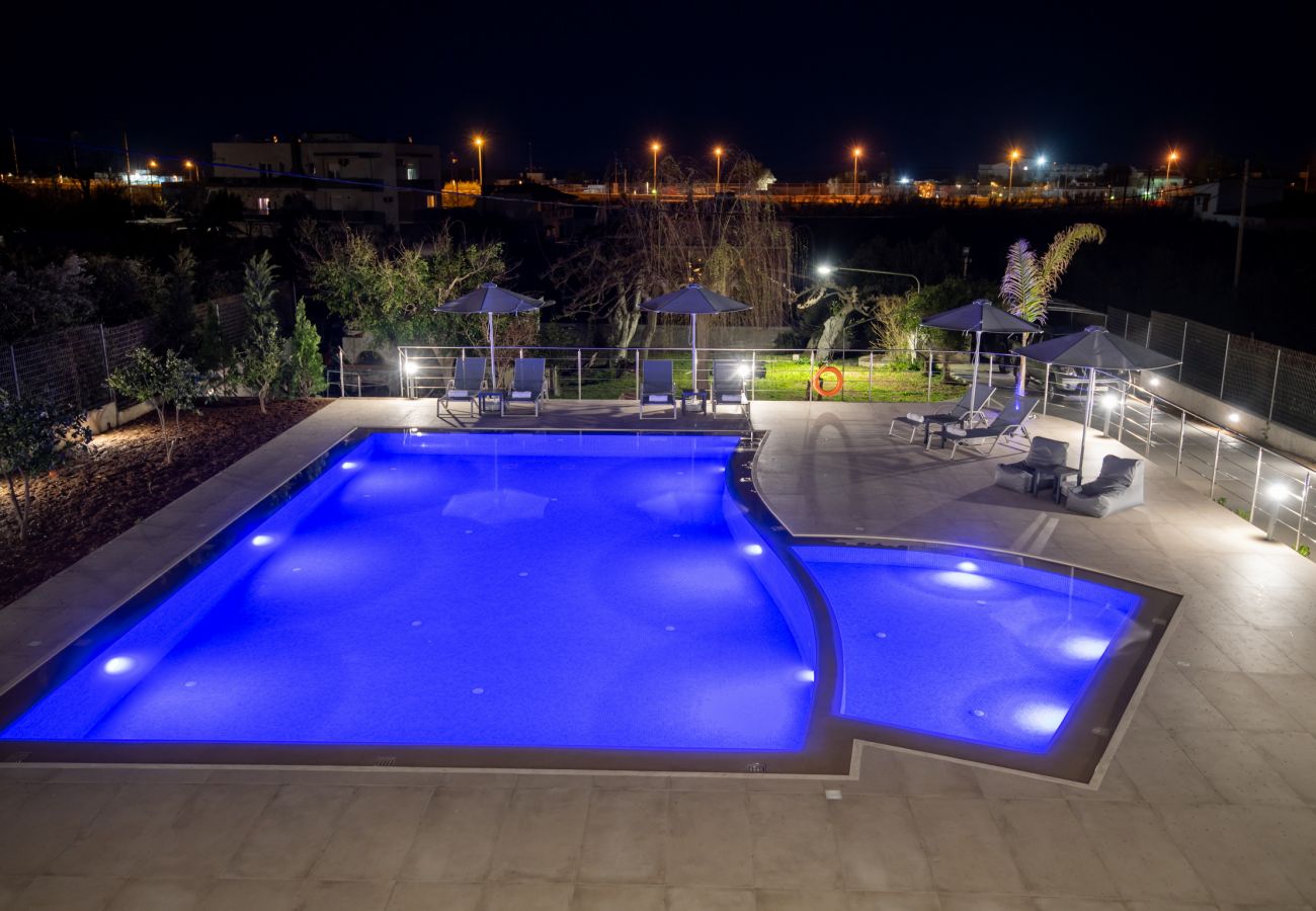 Modern apt,Huge Swimming pool,Near all amenities,Rethymno  Modern apt,Huge Swimming pool,Near all amenities,Rethymno