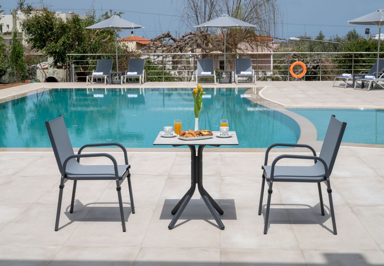 Modern apt,Huge Swimming pool,Near all amenities,Rethymno  Modern apt,Huge Swimming pool,Near all amenities,Rethymno