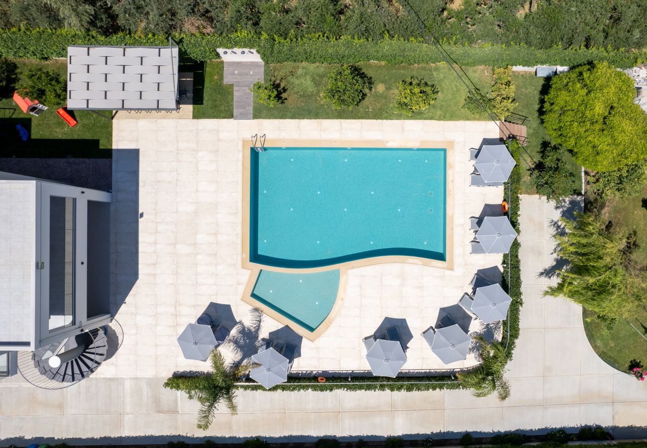 Modern 3 apts,Huge Swimming pool,Near all amenities,Rethymno Modern 3 apts,Huge Swimming pool,Near all amenities,Rethymno