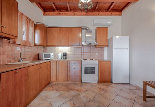 Villa in Agia Triada - Teacher’s Cottage Villa in Agia Triada - Teacher’s Cottage