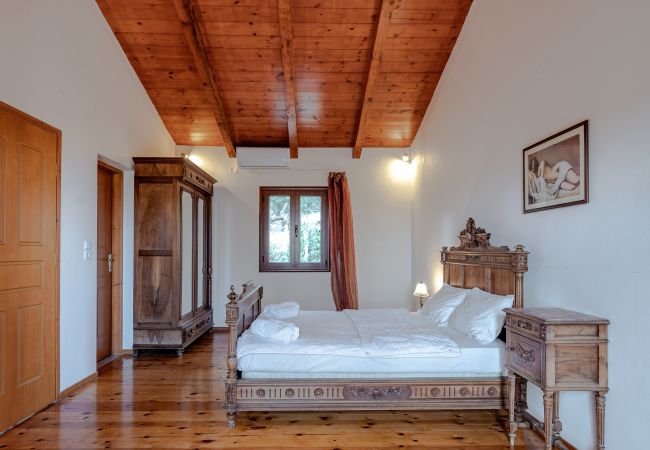 Villa in Agia Triada - Teacher’s Cottage Villa in Agia Triada - Teacher’s Cottage